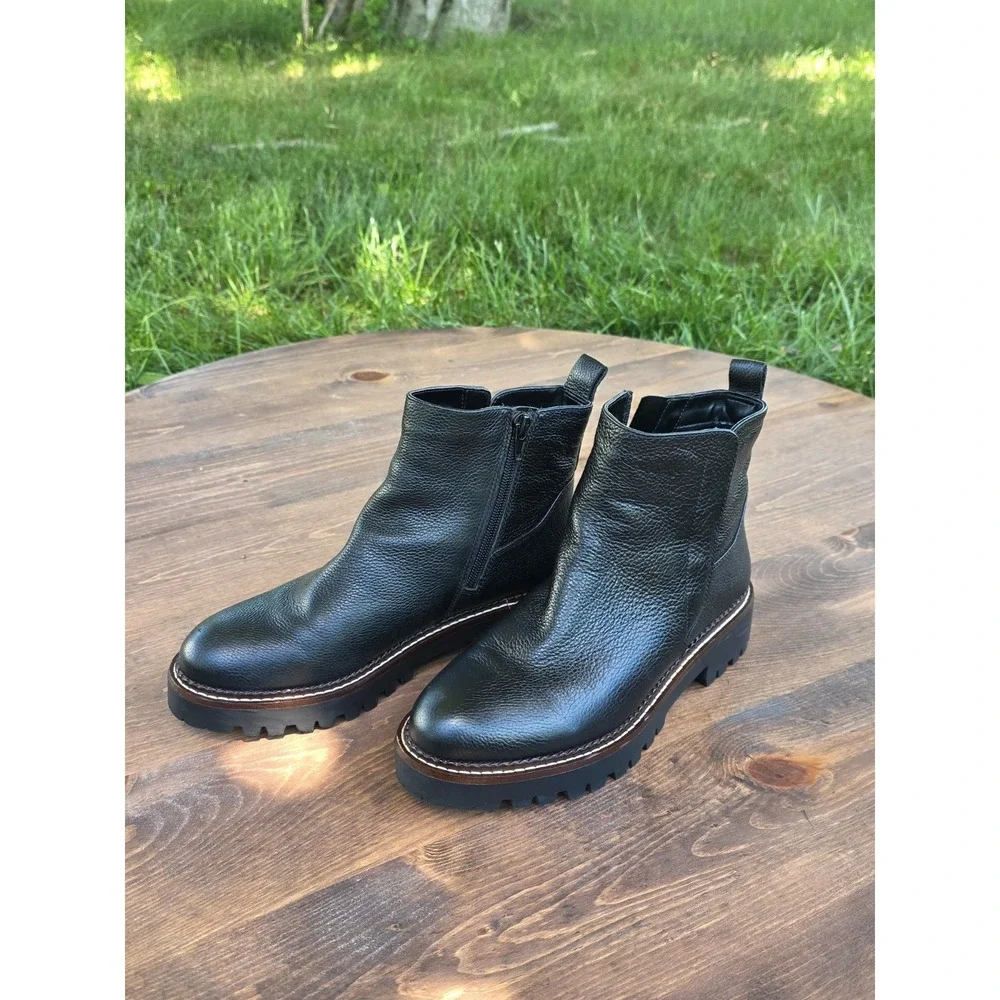 Size 7- Nordstrom Brand Chelsea Boots Women's Black